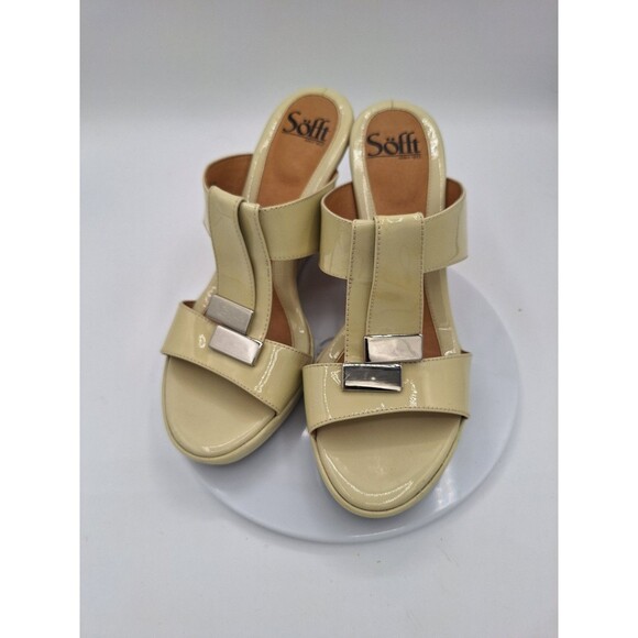 Sofft Anita CreamPatent Leather Wedge Sandals size 8M  Womens - Picture 1 of 11